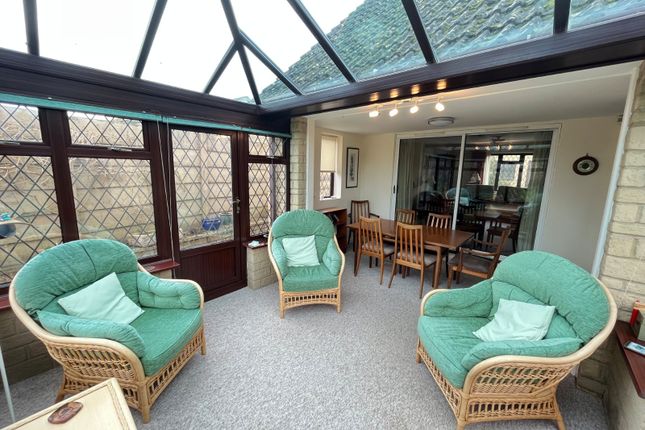 Bungalow for sale in The Cursus, Lechlade, Gloucestershire