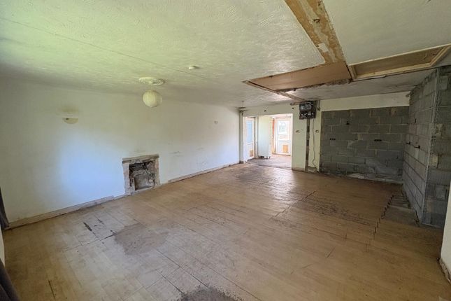 Ridgemont, Wood Lane, Attleborough photo 2