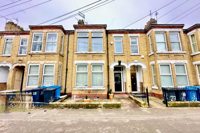 Terraced house for sale in Beresford Avenue, Hull
