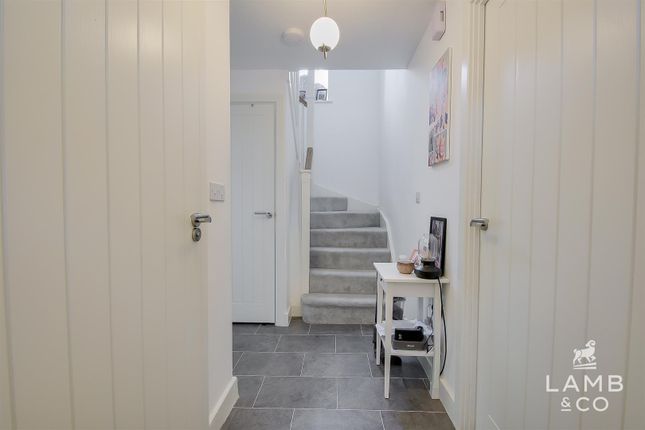 42, Legerton Drive, Clacton-On-Sea photo 3