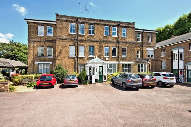 Thumbnail Flat for sale in Cambridge Court, Cambridge Road, Southend-On-Sea, Essex