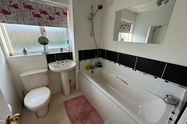 Detached house for sale in Thompson Close, Woodville, Swadlincote
