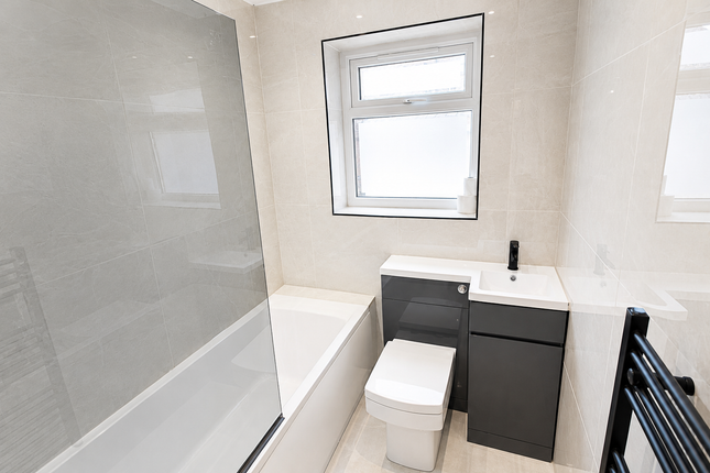 9, Pickmere Street, Warrington photo 5