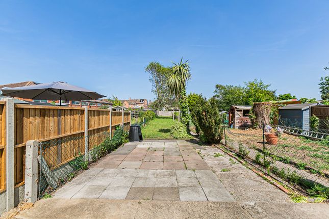 16, Margetts Road, Bedford photo 2