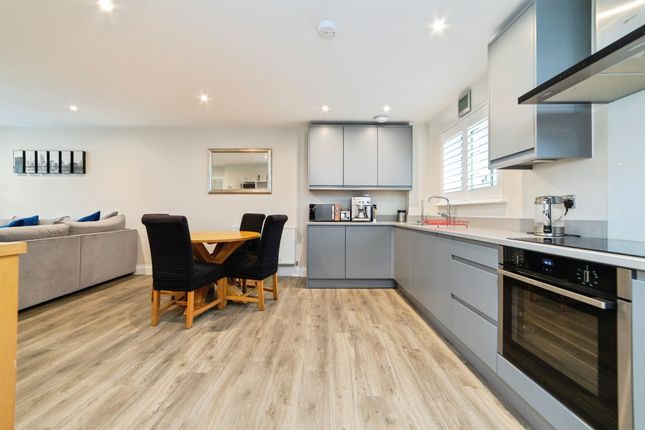 12 Waterhouse Court, Norton Way South, LETCHWORTH GARDEN CITY photo 2