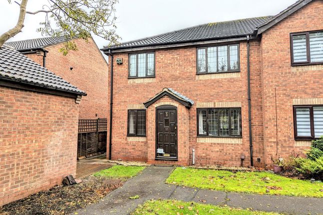 Thumbnail Terraced house for sale in Willowbank, Tamworth