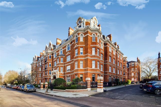 Flat to rent in St Marys Mansions, St. Marys Terrace