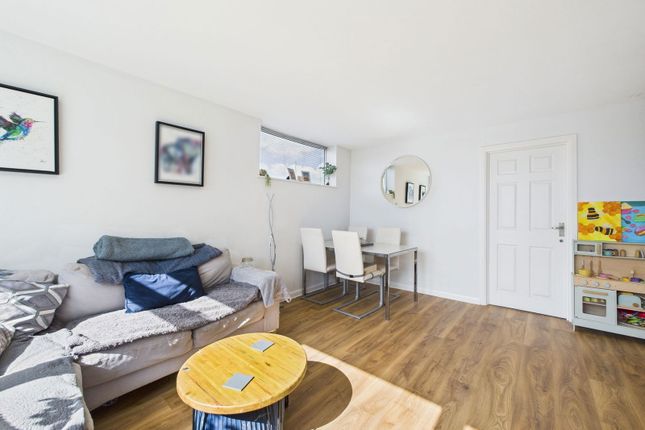 1, Vinery Court, Salvington photo 4