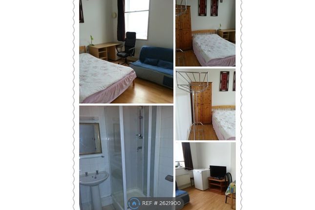 Rm. 107 Ensuite Triple Room