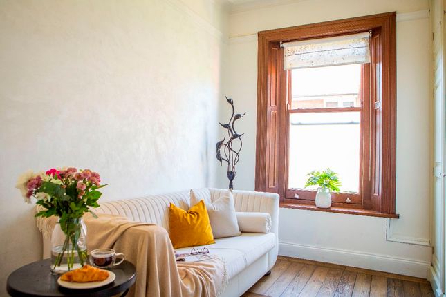 2-bed flat on 7 Parkholme, Fairfield Road, Eastbourne, £475,000