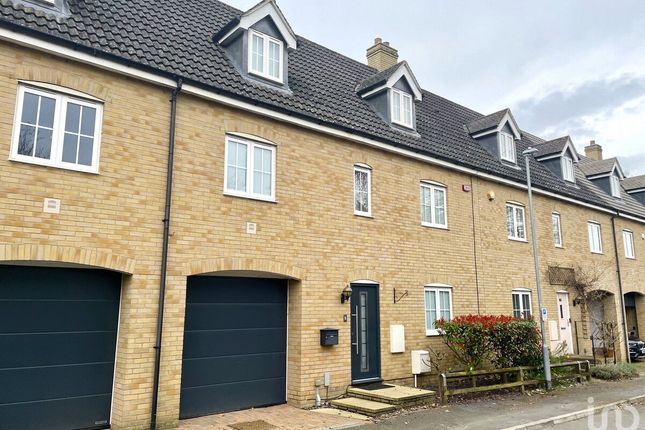 Terraced house for sale in Jordon Close, Stansted