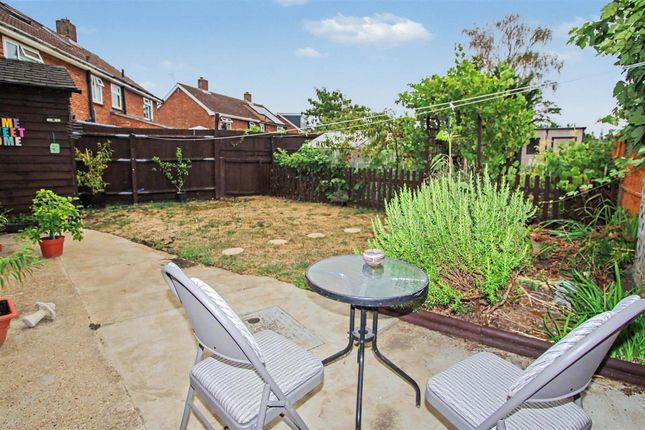 44, The Ridgeway, Bedford photo 4