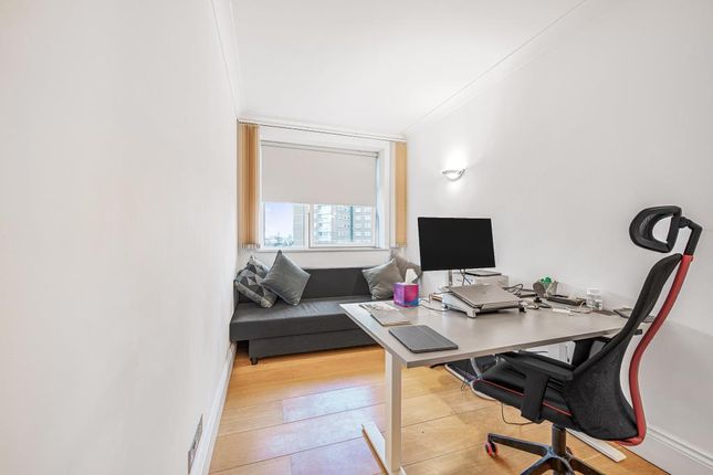 Flat for sale in Sheringham, St Johns Wood