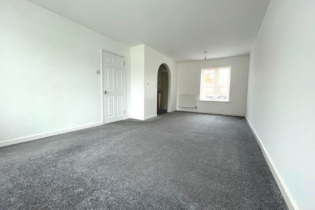 32 Aldridge Court, Durham photo 2