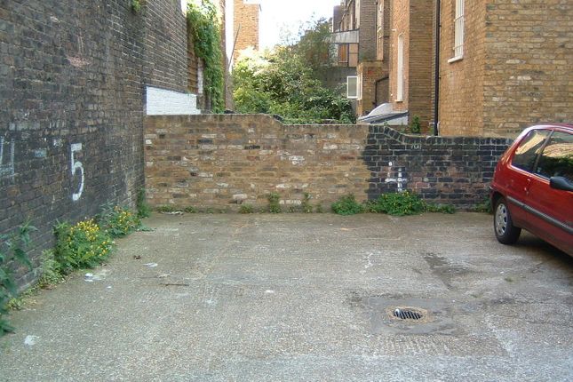 Parking/garage to let in Inverness Terrace, Bayswater, London