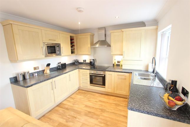 Flat 18, West Point, Northumberland Street, Darlington photo 3
