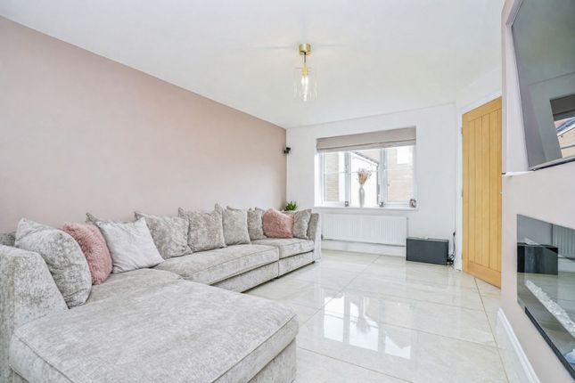 10, Poplar Place, Leeds photo 3