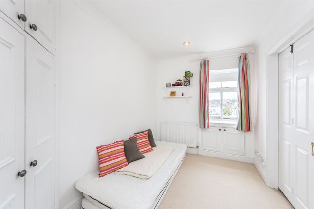 113, Hurlingham Road, London photo 4