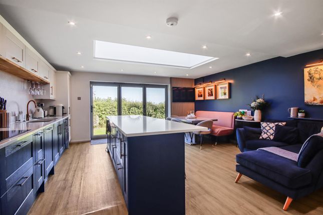 26, Warren Ridge, Tunbridge Wells photo 2