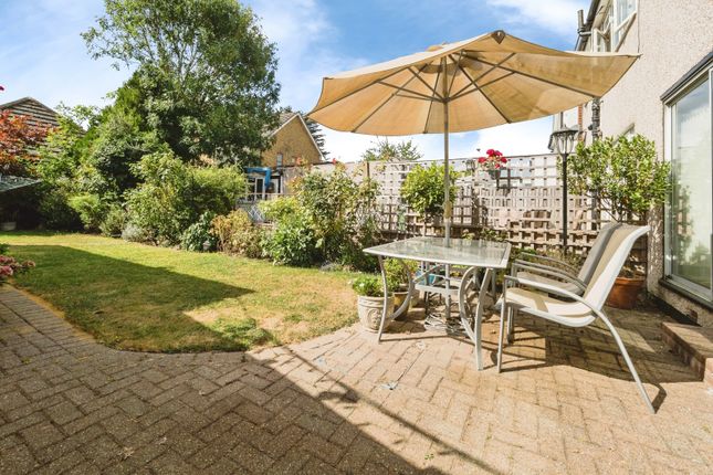 6, Copthorne Gardens, Hornchurch photo 4