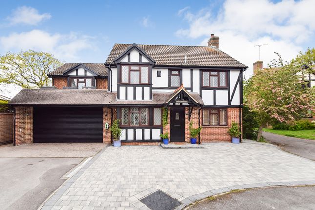 Thumbnail Detached house for sale in Dunsmore Gardens, Yateley