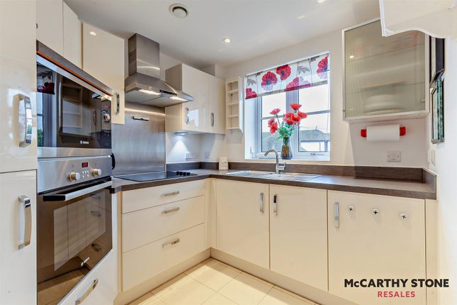 15 Lawrence Place, White Horse Lane, Maldon photo 2