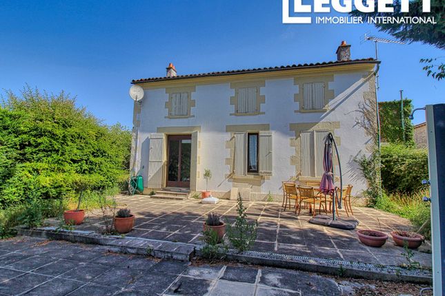 Thumbnail Villa for sale in Coivert, Charente-Maritime, Nouvelle-Aquitaine