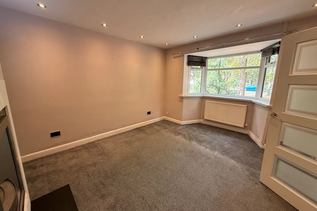 7, Moreton Road, Crewe photo 3