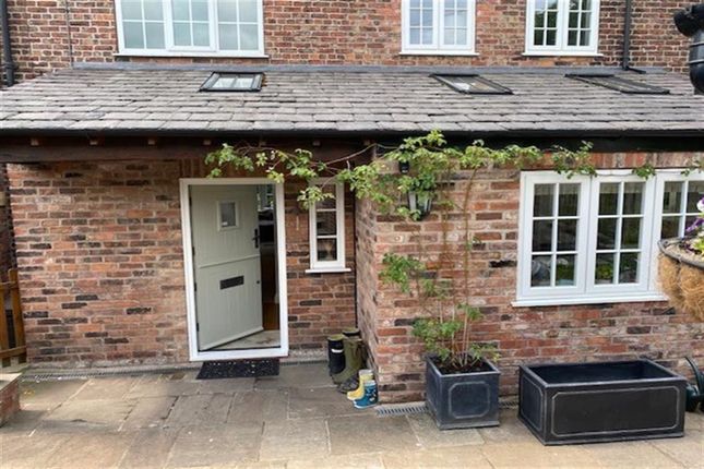 Thumbnail Detached house to rent in King Street, Woodford, Stockport