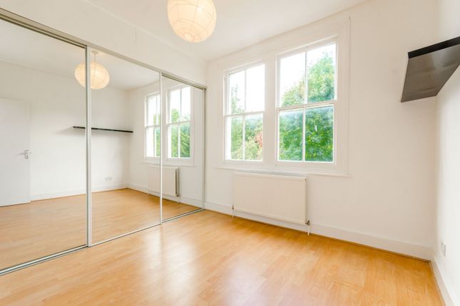 Park Avenue, N22, Wood Green photo 4