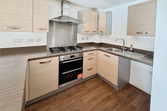 10 The Dingle, Telford photo 4
