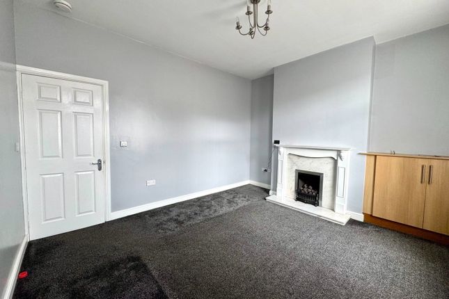 144, Lordens Hill, Sheffield photo 3