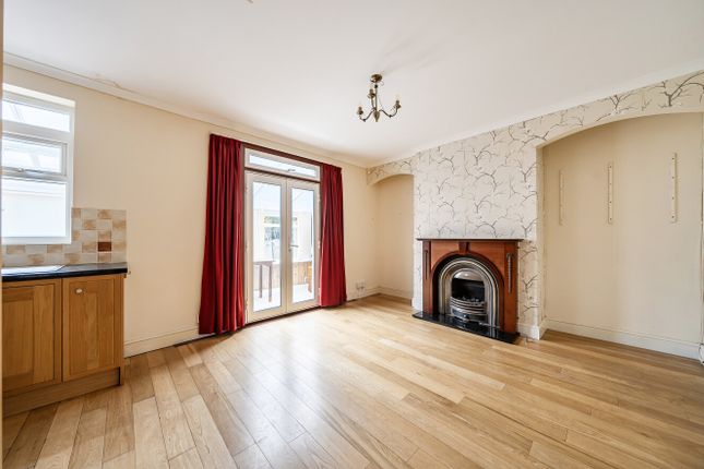 51, Tonstall Road, Mitcham photo 4