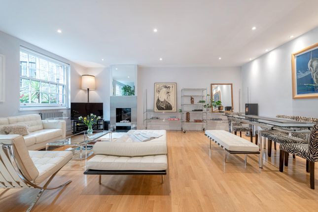 2-bed house on 46,, Woodstock Mews, London, £3,550,000