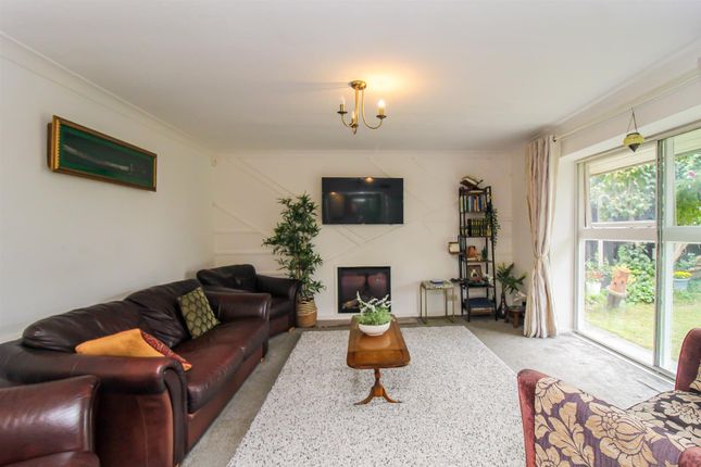 191, Wakefield Road, Dewsbury photo 4