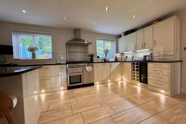 88 Chaucer Drive, Nuneaton photo 3