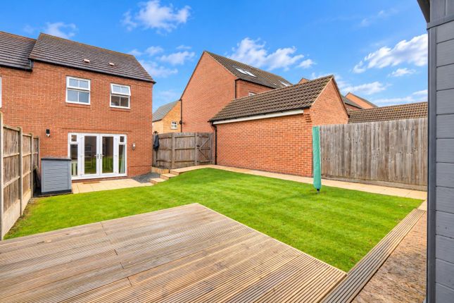 Ironwood Close, Nottingham photo 2