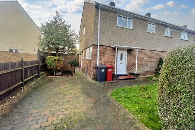 Thumbnail Semi-detached house to rent in Quinbrookes, Slough