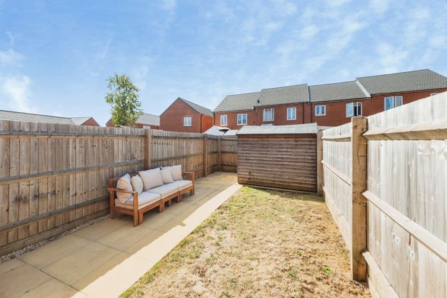 34, Marston Close, Banbury photo 4