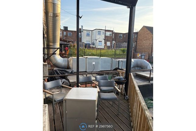 A The Broadway, Darkes Lane, Potters Bar photo 5