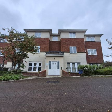 2-bed flat on Ash Wood Court, CHORLEY, £80,000