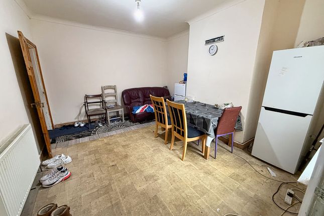 32, Fox Street, Scunthorpe photo 4
