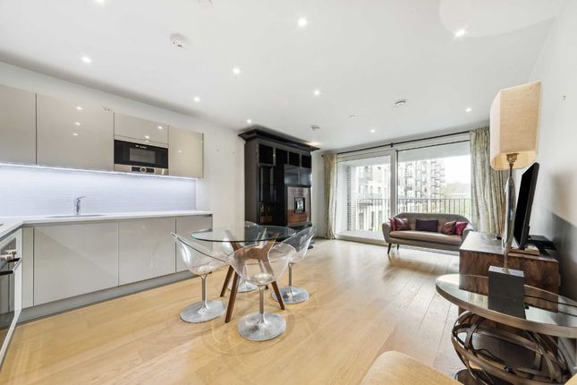 Thumbnail Flat to rent in Sayer Street, London
