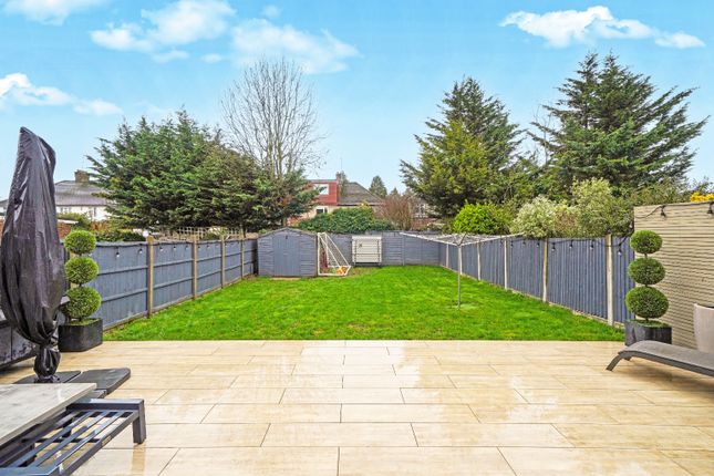 14 Park Drive, North Harrow, Middlesex photo 2