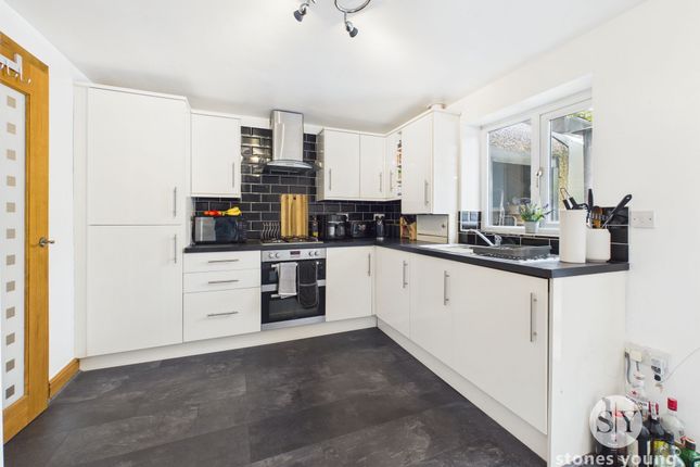 78 Moorfield Avenue, Blackburn photo 4