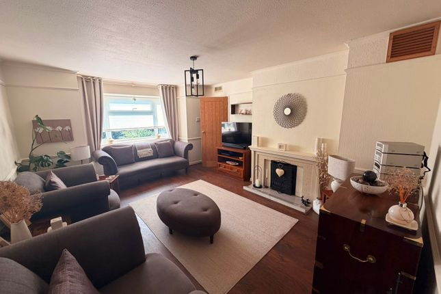 14, Lennon Close, Rugby photo 4