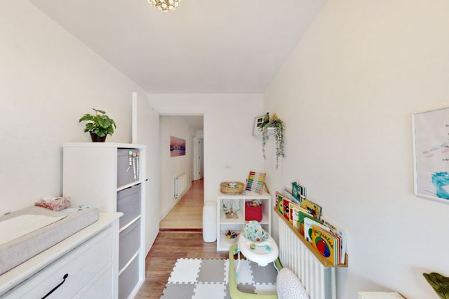 Flat for sale in Little Cottage Place, Greenwich