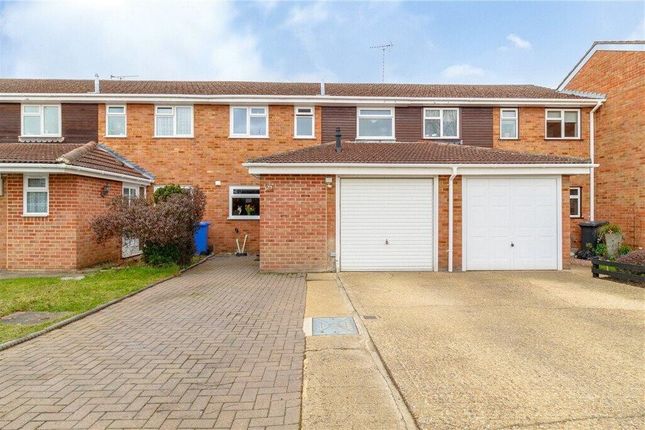 3 bed terraced house to rent in Christchurch Drive, Blackwater, Camberley, Hampshire GU17