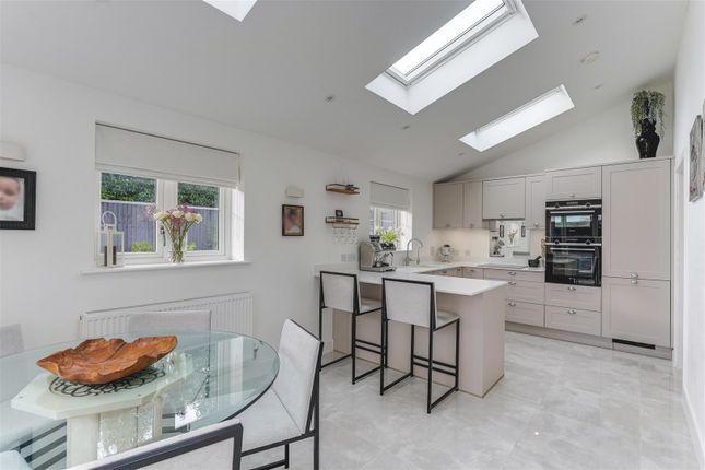 4, Redbank Close, Newport photo 3