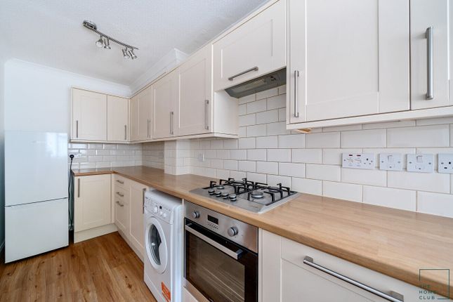 18, Collier Way, Guildford photo 4